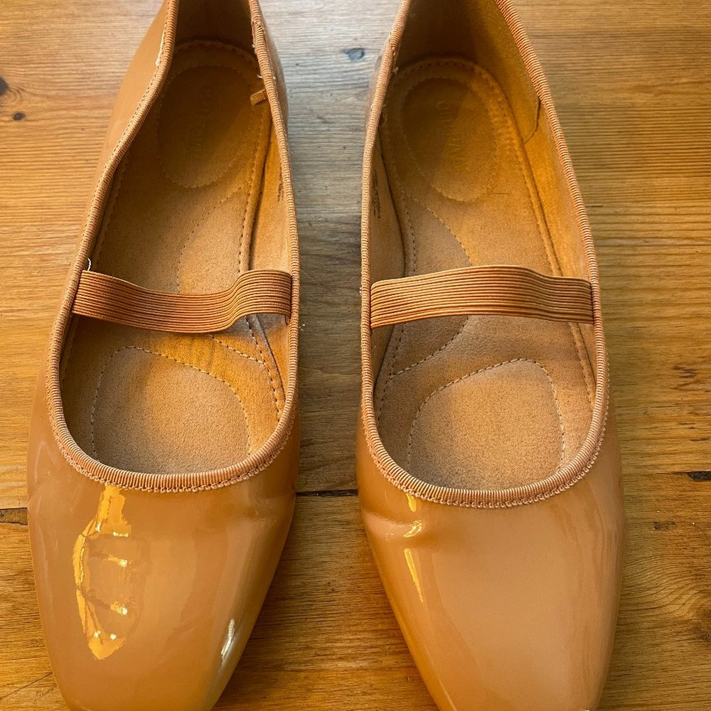 Old Navy Mary Jane Square-Toe Ballet Flats Tan Patent Leather - Size 8.5